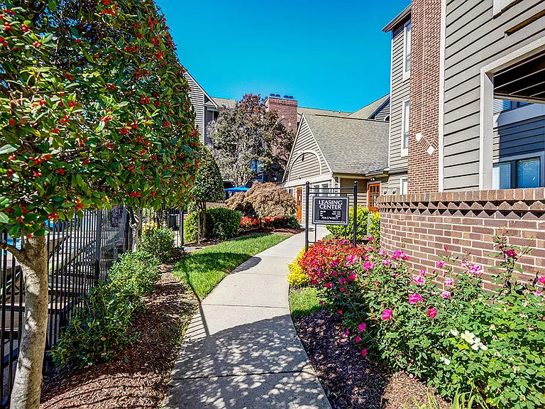 Uptown Gardens — Photo 17