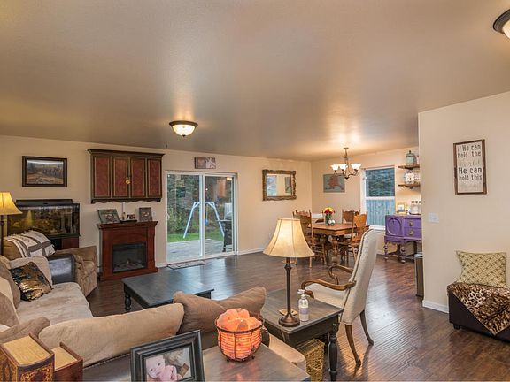 4th image of 1414 Equinox Way