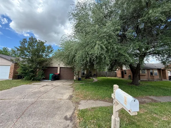 5122 Pepper Mill St, Baytown, TX 77521