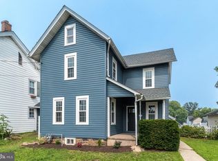 39 S 9th St, Quakertown, PA 18951