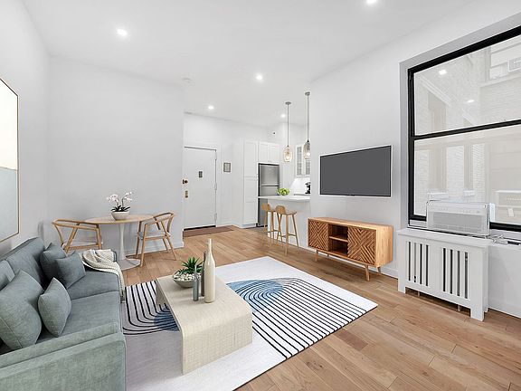 5th image of 135 W 16th St #111