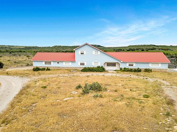 3rd image of 2076 Bluff Creek Dr