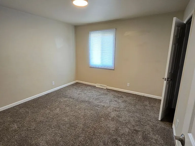 3036 Jacqueline Ct — Photo 2