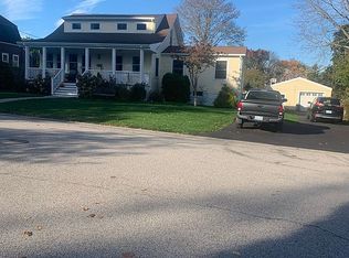 60 Howland Ave, Jamestown, RI 02835