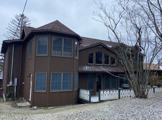 24 Fall Pl, Union Dale, PA 18470