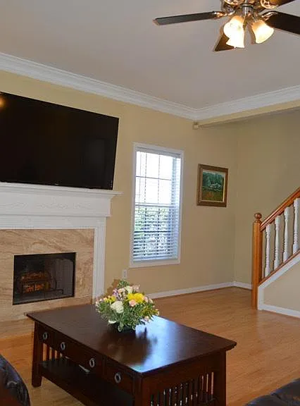 155 Ruby Forest Pkwy — Photo 18