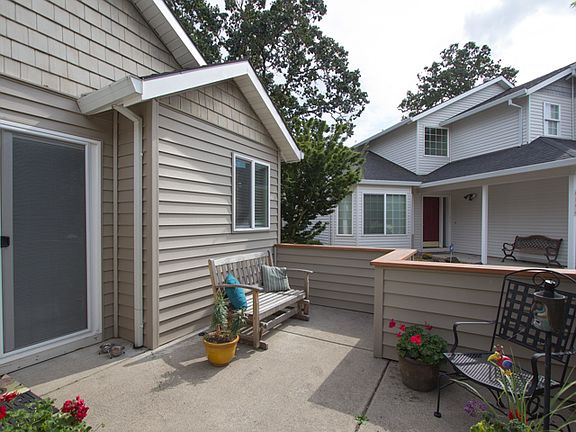 3rd image of 1698 SE 62nd Ave