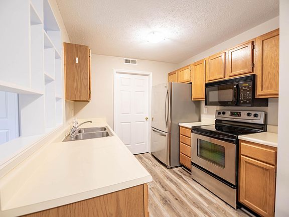 5th image of 195 Cave Run Dr APT 1
