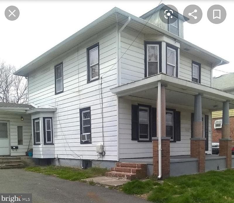 2nd image of 353 Parkway Ave