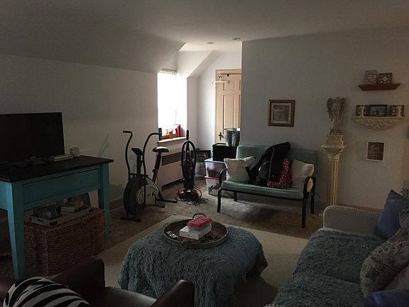 2nd image of 1855 Washington Ave