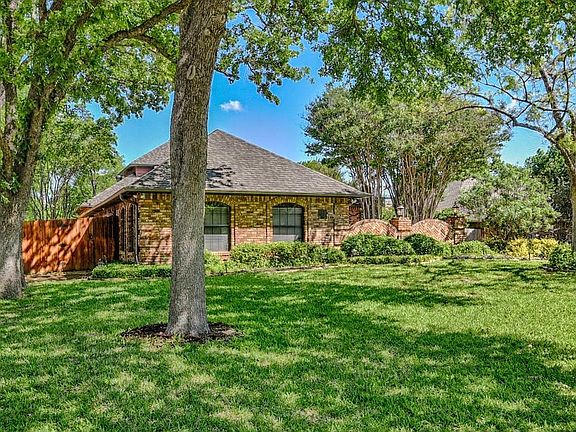 2nd image of 4605 Willow Park Ct