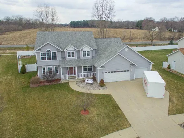 5479 Caplina Dr, Holt, MI 48842