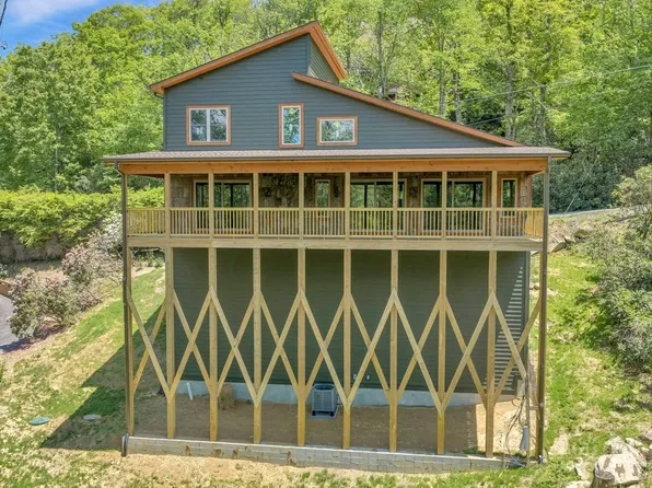 150 Mistletoe Lane, Blowing Rock, NC 28605