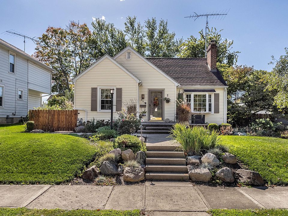 1st image of 437 Lincoln Pl