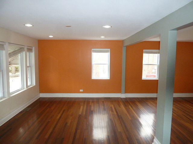 2nd image of 3513 Leyden Ln
