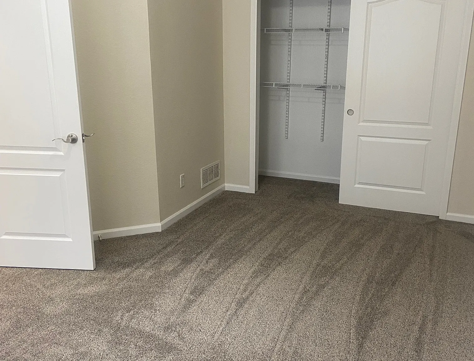 3 bed, 2.5 bath, 1410 sqft, $2,450 — Photo 4