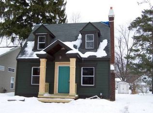 355 Riviera Ter, Waterford, MI 48328