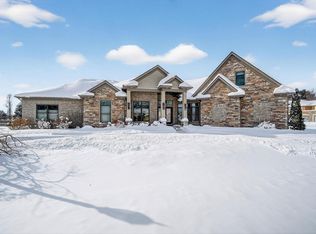 7515 Toscana Ct, Granger, IN 46530