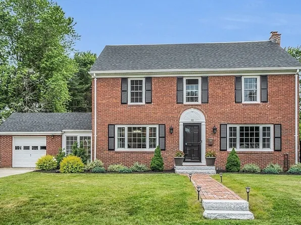32 Pine St, Oxford, MA 01540