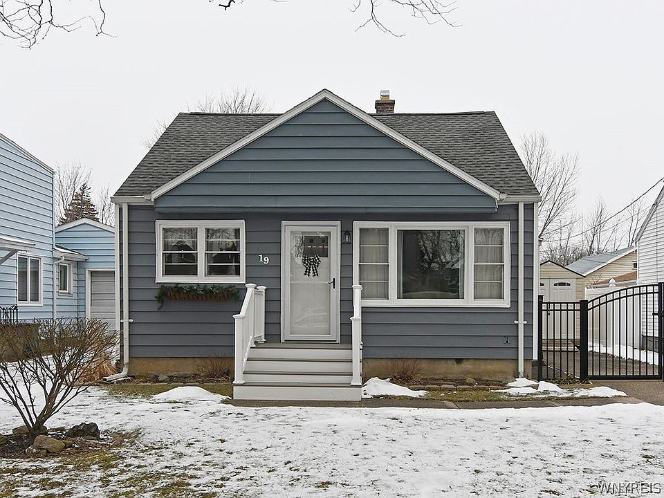 1st image of 19 Marbeth Ct