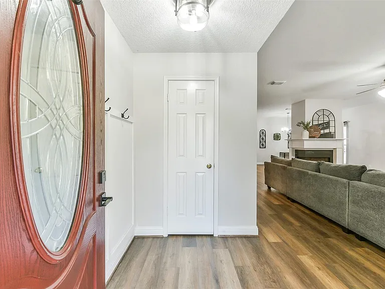 4010 Spring Branch Dr W — Photo 5