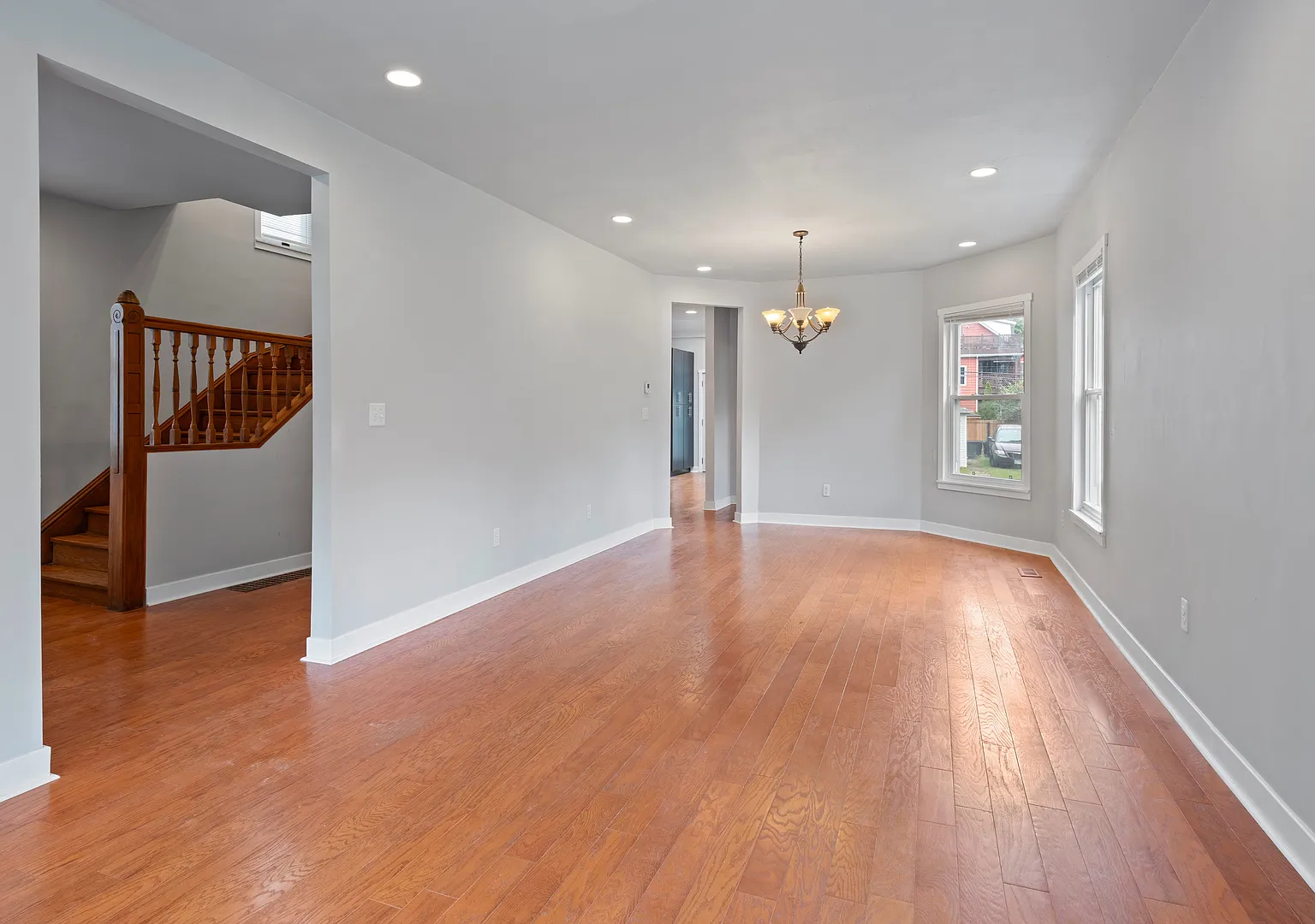 5 bed, 3.5 bath, $7,332 — Photo 4