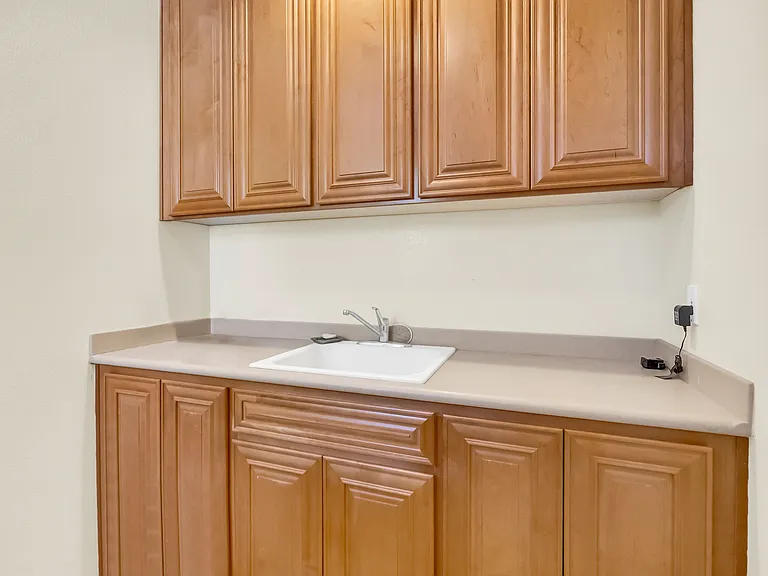 2144 Terrena Valley Dr — Photo 27