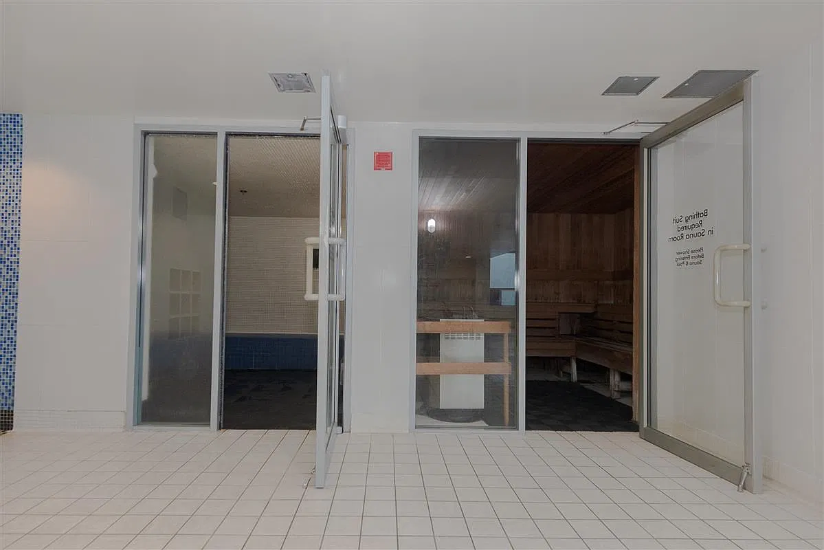 2 bed, 1.5 bath, 807 sqft, $3,600 — Photo 2