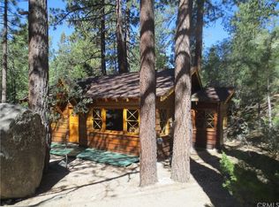 39154 Arapahoe Rd, Fawnskin, CA 92333