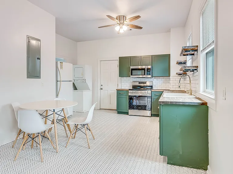 1113 E Park Ave #B — Photo 17