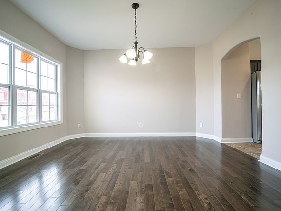 2nd image of 876 Dickens Ln
