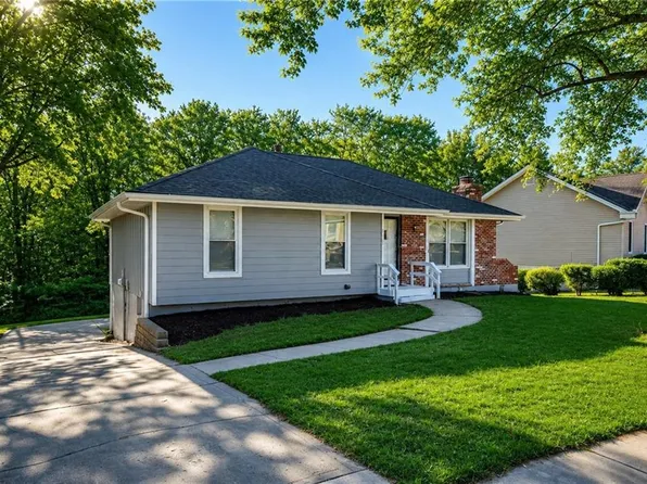 8019 N Brooklyn Ave, Kansas City, MO 64118