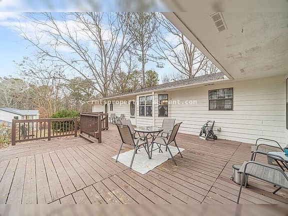 3rd image of 1496 Dooley Town Dr