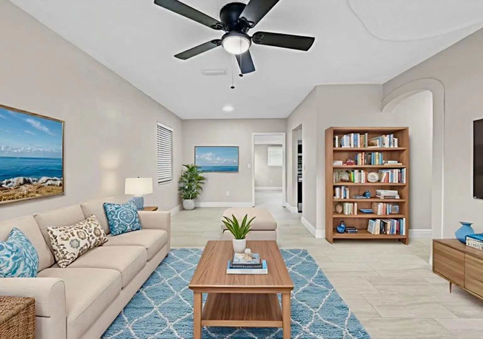 Updated 2 bedroom 1 bath with a Bonus Room — Photo 3