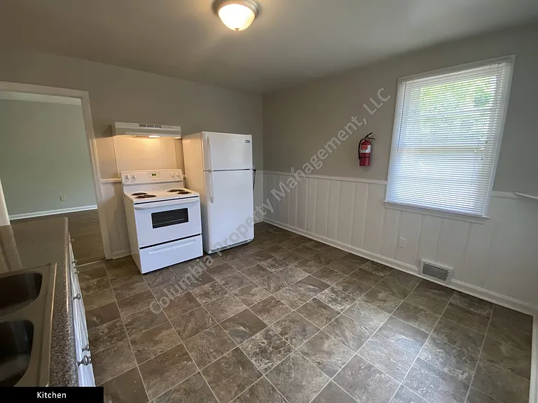 1412 Barker Dr — Photo 8