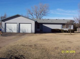 1122 O Rd, Larned, KS 67550
