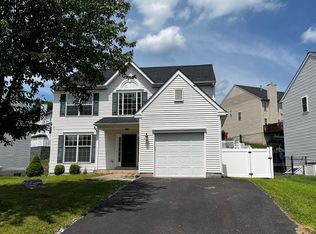 933 Hamilton Rd, Collegeville, PA 19426