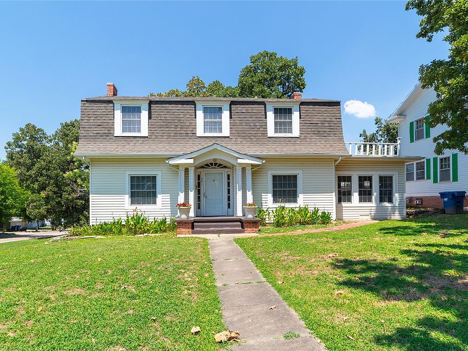 1st image of 601 E Creek Ave