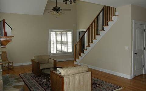 5th image of 37 Pinecrest Dr