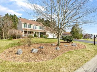9126 Frenchmans Creek Dr, Phoenix, NY 13135