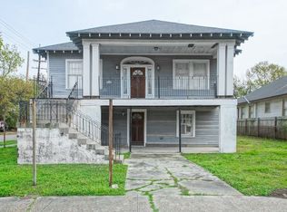 8235 Pritchard Pl, New Orleans, LA 70118