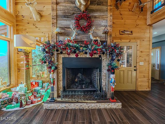 7th image of this home