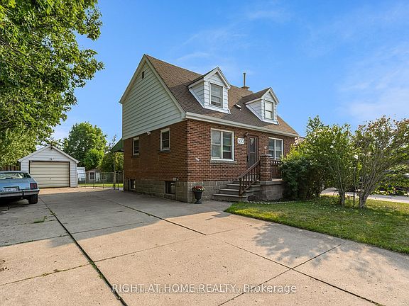 2nd image of 333 Limeridge Rd E