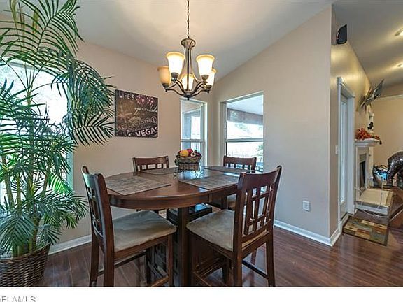 4th image of 1433 Winkler Ave