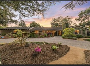 690 Torwood Ln, Los Altos, CA 94022
