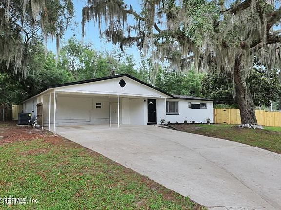 2nd image of 334R Centura Dr