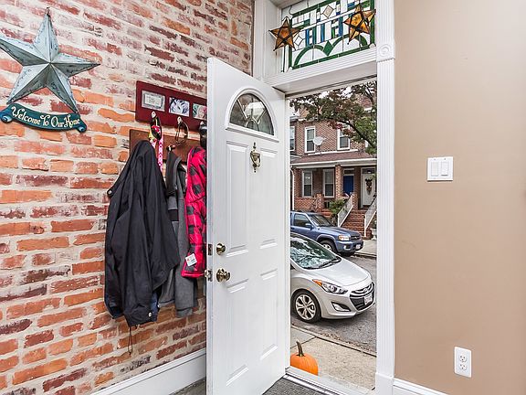 2nd image of 1618 Webster St