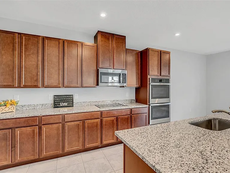 7023 Kiwano Way — Photo 16