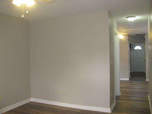 2nd image of 2313 Cedar St