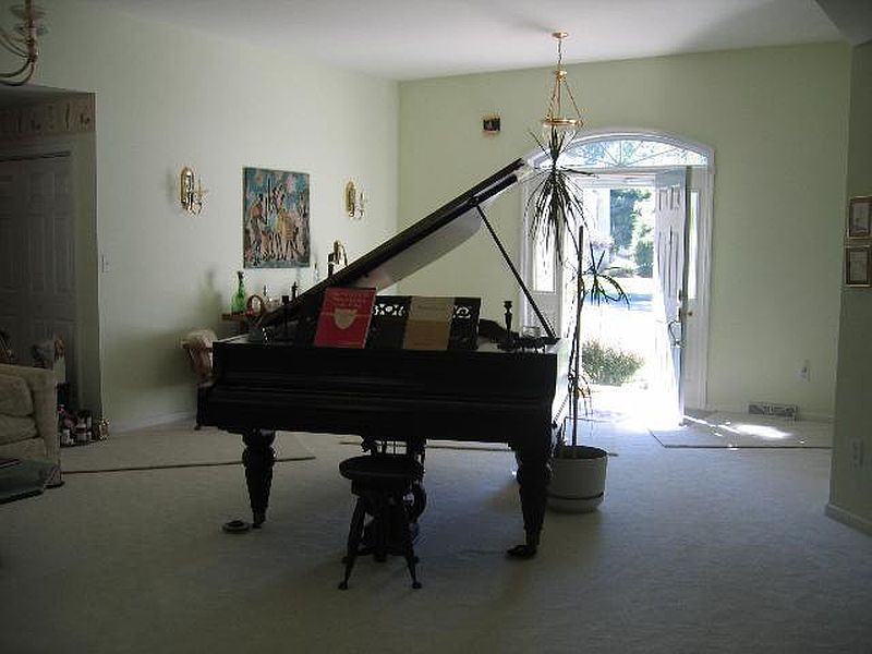 4th image of 9 FOUR LEAF MANOR Drive